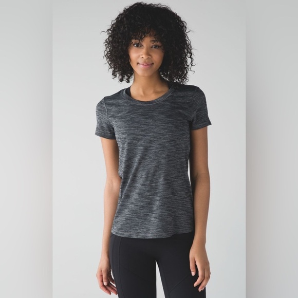 Lululemon Women’s Top Size 8 Gray/Black Mesh Back - Picture 1 of 10